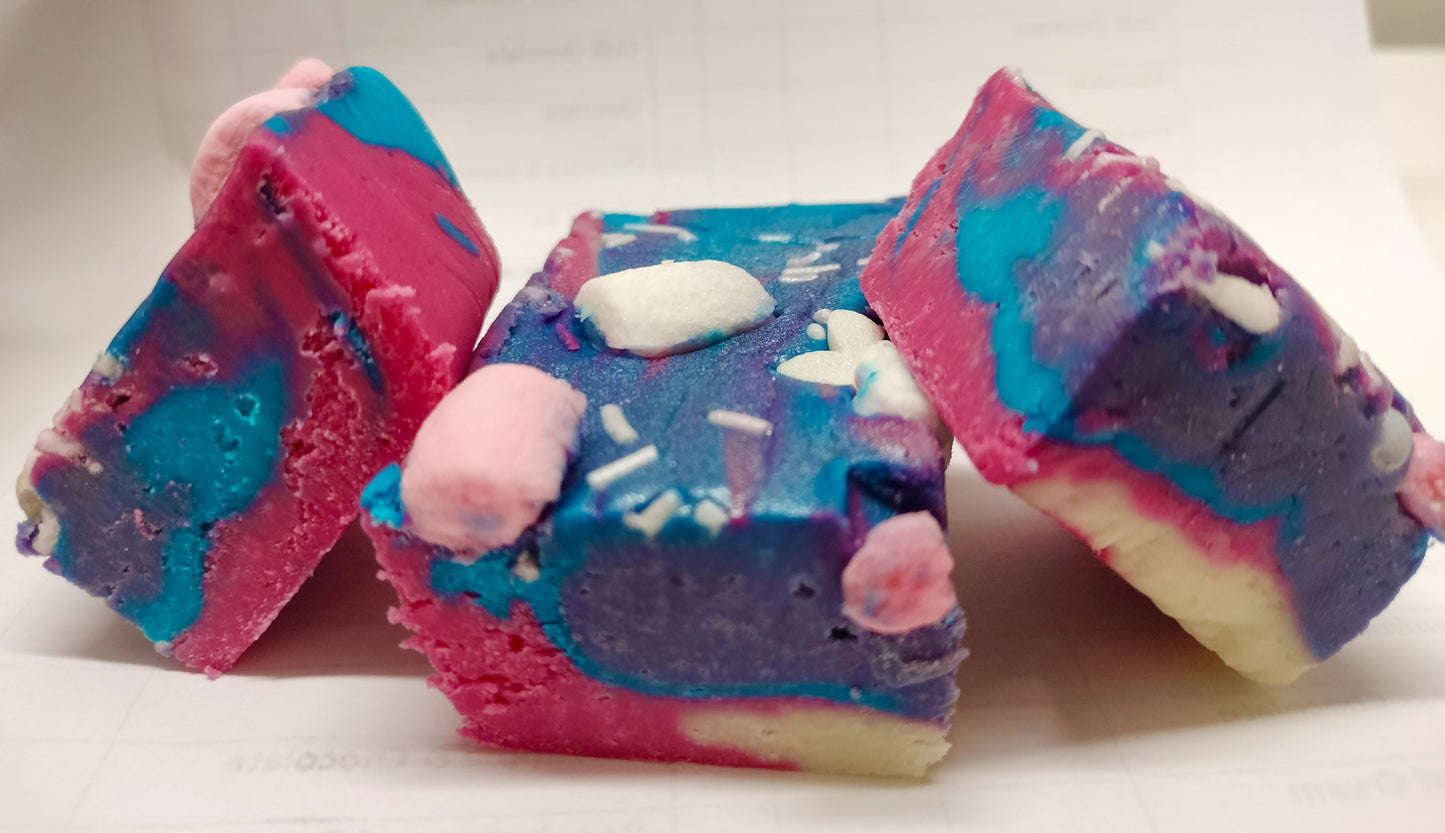Unicorn (Bubblegum) 160g wrapped bar